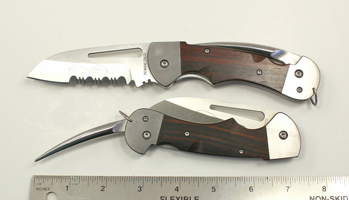 Myerchin Gen 2 Folding Captain Knife - Serrated Maple Wood